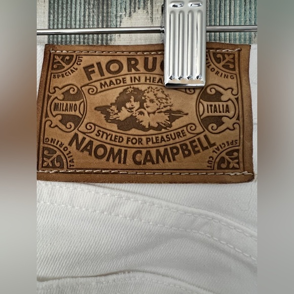 Fiorucci Naomi Campbell - white long flare jeans- 26
40 length - Picture 6 of 9